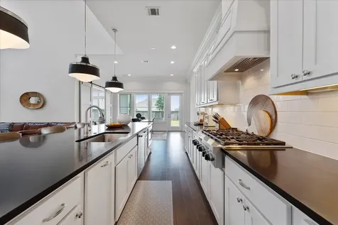 2221 Salt Grass Trail Conroe TX 77384