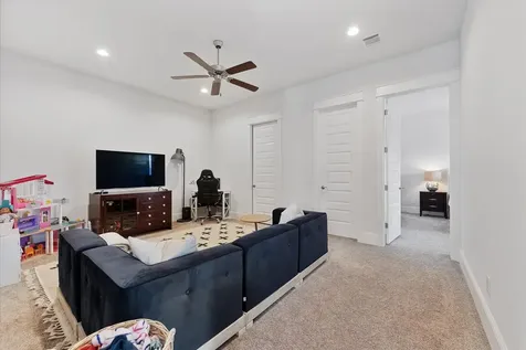 2221 Salt Grass Trail Conroe TX 77384
