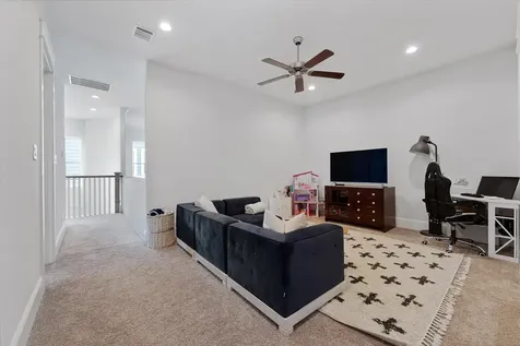 2221 Salt Grass Trail Conroe TX 77384