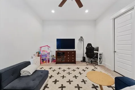 2221 Salt Grass Trail Conroe TX 77384