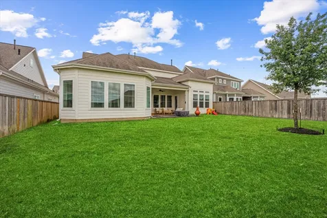 2221 Salt Grass Trail Conroe TX 77384