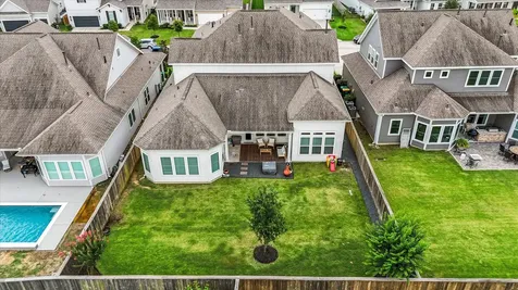 2221 Salt Grass Trail Conroe TX 77384