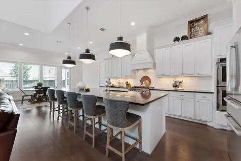 2221 Salt Grass Trail Conroe TX 77384