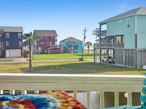 2946 Laguna Drive Crystal Beach TX 77650
