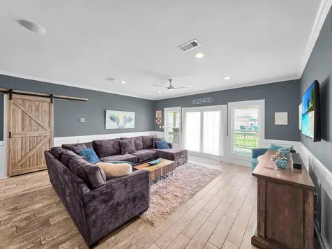 2946 Laguna Drive Crystal Beach TX 77650