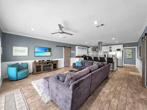 2946 Laguna Drive Crystal Beach TX 77650