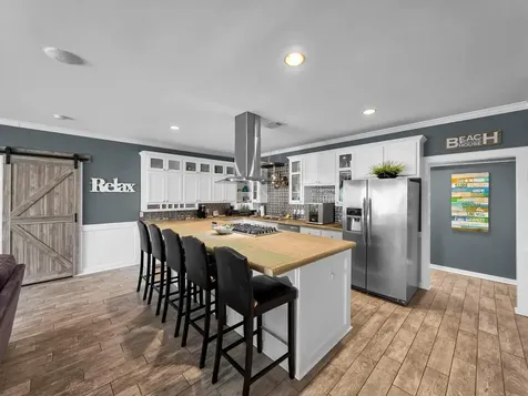 2946 Laguna Drive Crystal Beach TX 77650