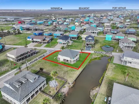 2946 Laguna Drive Crystal Beach TX 77650