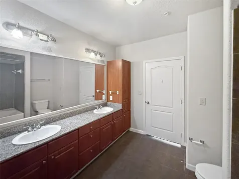 1711 Old Spanish Trail 240 Houston TX 77054