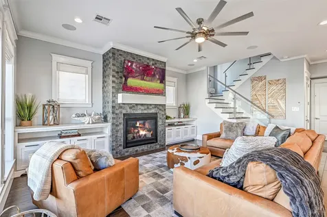 3839 Periwinkle Galveston TX 77554
