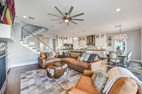 3839 Periwinkle Galveston TX 77554