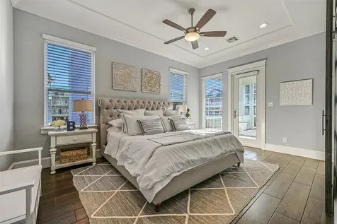 3839 Periwinkle Galveston TX 77554