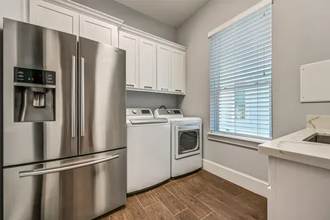3839 Periwinkle Galveston TX 77554