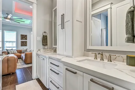 3839 Periwinkle Galveston TX 77554