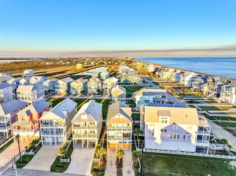 3839 Periwinkle Galveston TX 77554