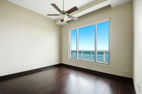 4821 E Nasa Parkway P4 Seabrook TX 77586