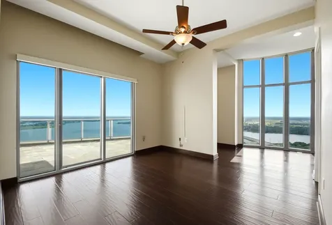 4821 E Nasa Parkway P4 Seabrook TX 77586