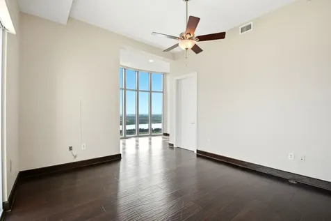 4821 E Nasa Parkway P4 Seabrook TX 77586