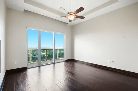 4821 E Nasa Parkway P4 Seabrook TX 77586