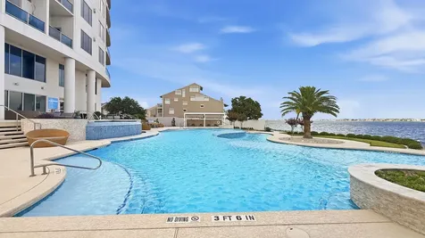 4821 E Nasa Parkway P4 Seabrook TX 77586