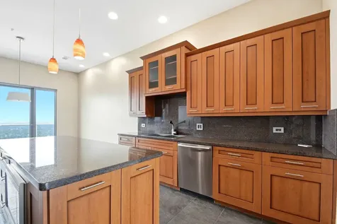 4821 E Nasa Parkway P4 Seabrook TX 77586