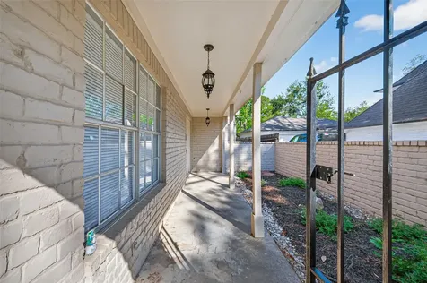 5414 Spanish Oak Drive Houston TX 77066