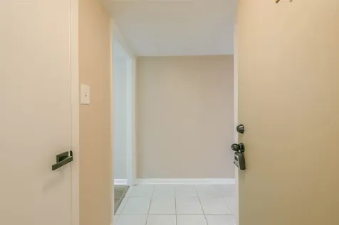 2824 Briarhurst Drive 24 Houston TX 77057