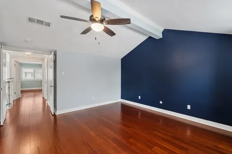 5913 Sugar Hill Drive 225 Houston TX 77057
