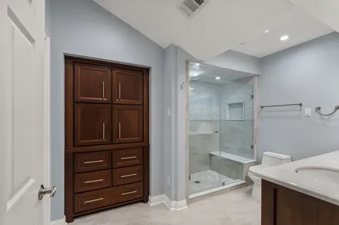 5913 Sugar Hill Drive 225 Houston TX 77057