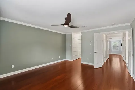 5913 Sugar Hill Drive 225 Houston TX 77057