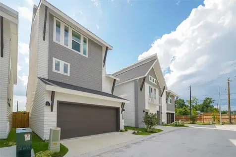7609 Victory Reserve Street Houston TX 77088