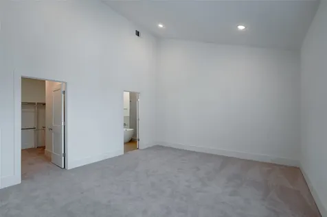 7609 Victory Reserve Street Houston TX 77088