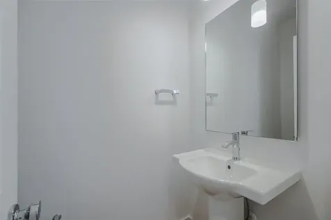 7609 Victory Reserve Street Houston TX 77088