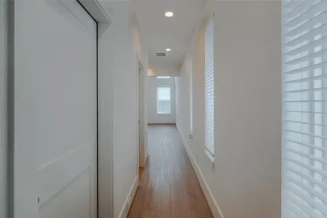 7609 Victory Reserve Street Houston TX 77088