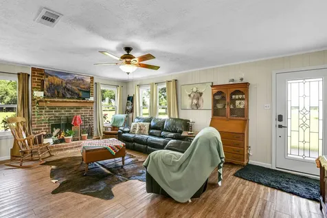 57 Trail Ridge Road Huntsville TX 77320