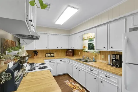 57 Trail Ridge Road Huntsville TX 77320