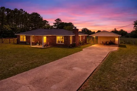 57 Trail Ridge Road Huntsville TX 77320