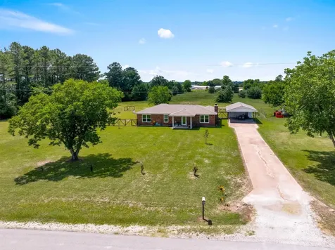 57 Trail Ridge Road Huntsville TX 77320