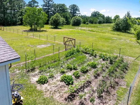 57 Trail Ridge Road Huntsville TX 77320