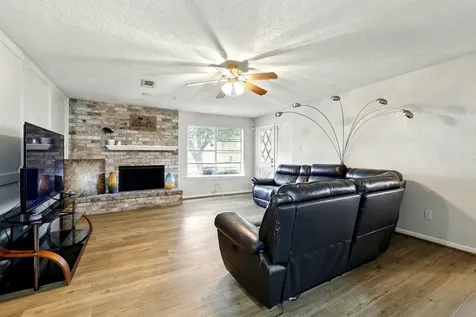 9810 Bayou Woods Drive Baytown TX 77521