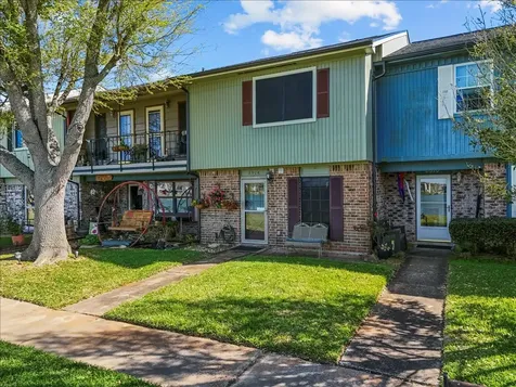 8908 Glacier Avenue Texas City TX 77591