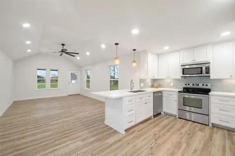 17 County Road 243 Bay City TX 77414
