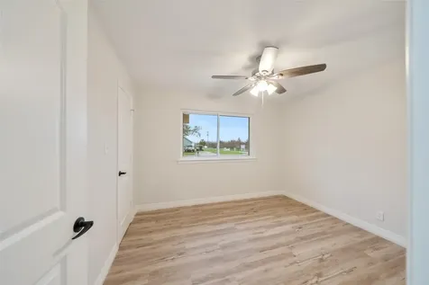 17 County Road 243 Bay City TX 77414