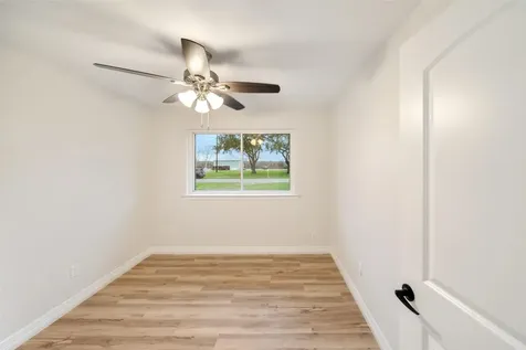 17 County Road 243 Bay City TX 77414
