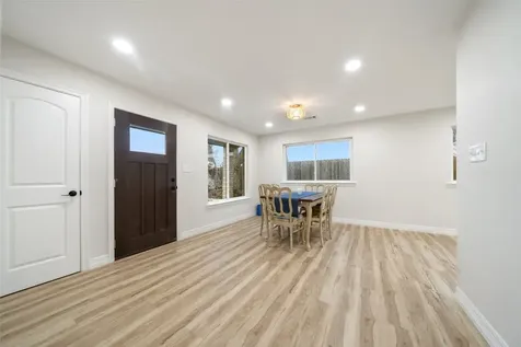17 County Road 243 Bay City TX 77414