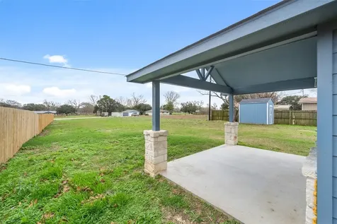 17 County Road 243 Bay City TX 77414