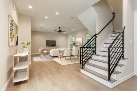 1439 W 25th Street B Houston TX 77008
