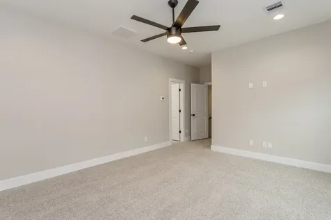 1439 W 25th Street B Houston TX 77008
