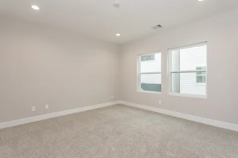 1439 W 25th Street B Houston TX 77008