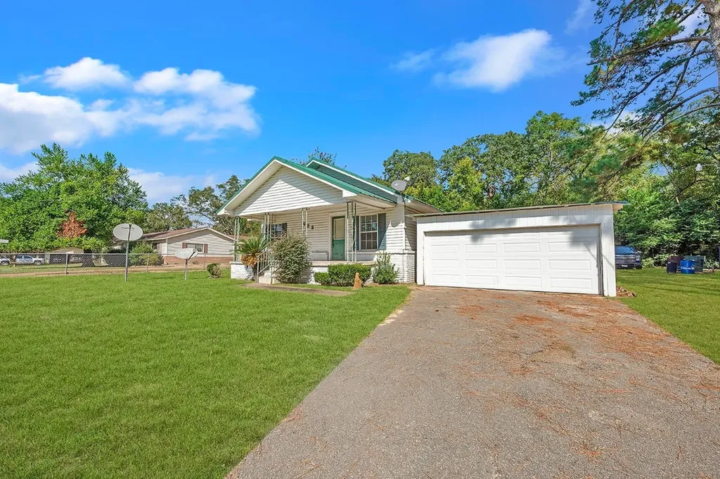 622 Wildwood Drive Nacogdoches TX 75961